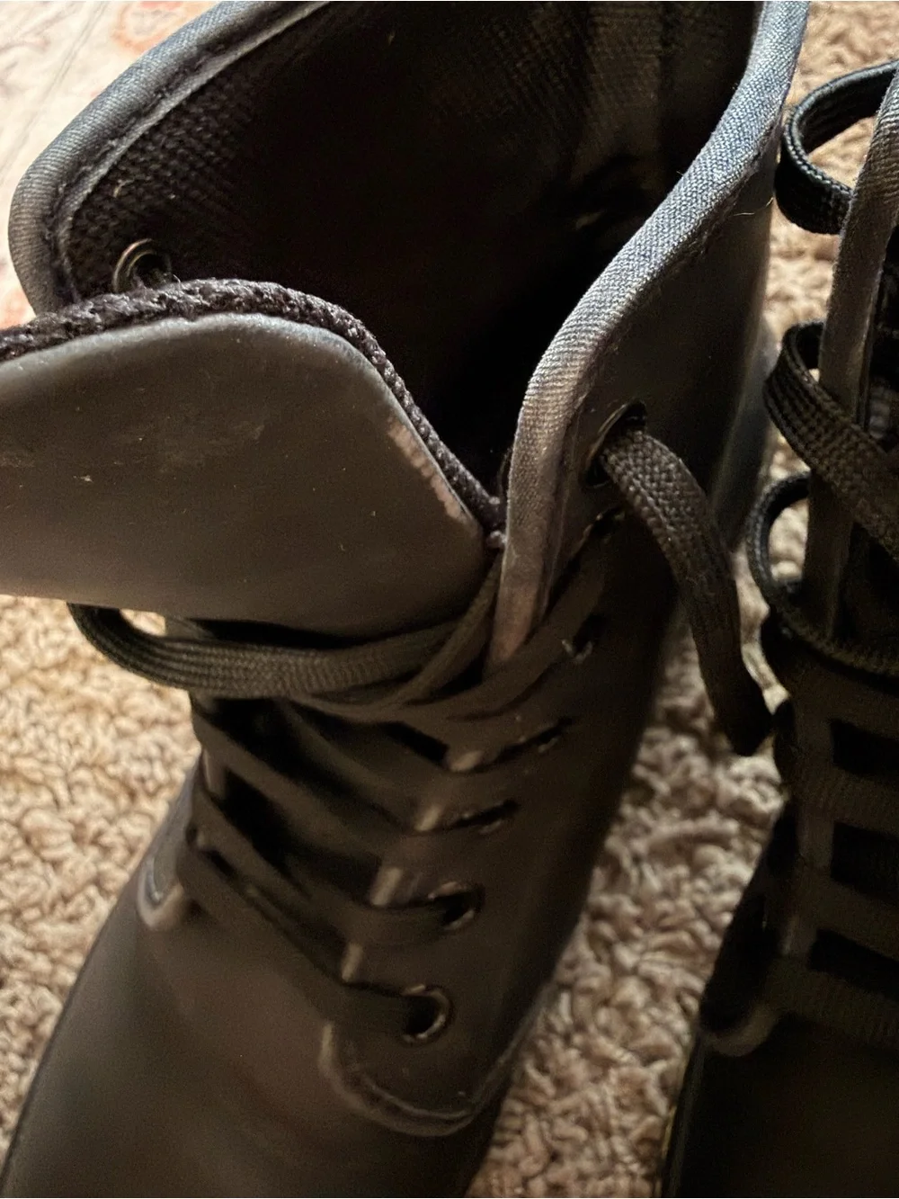 Dr. Martens Shoreditch Black Leather Ankle Boots Womens US 6